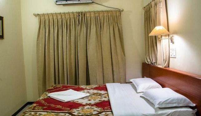 Hotel Bombay Tiffanys Mysuru Zewnętrze zdjęcie
